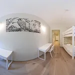 Tomato Urban Retreat Отель