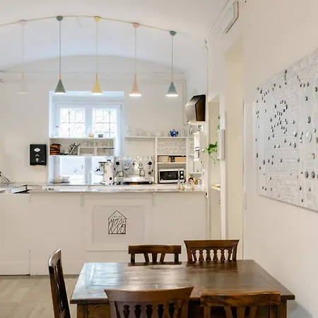 Tomato Urban Retreat Otel 2*