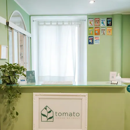 Tomato Backpackers