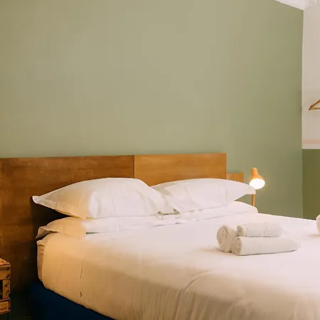 Tomato Urban Retreat Otel