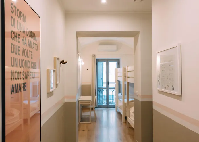 Tomato Urban Retreat Turim