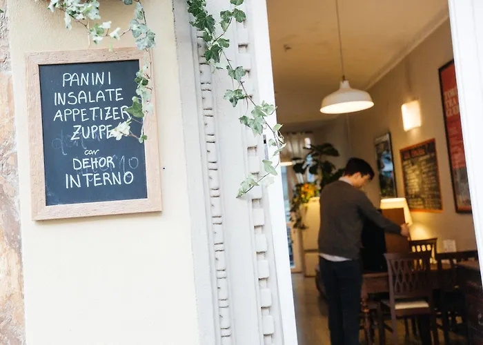 Hotel Tomato Urban Retreat 2*