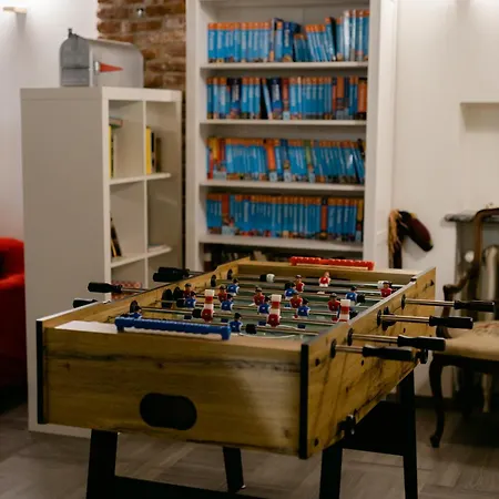 Отель Tomato Urban Retreat