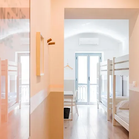 Tomato Urban Retreat Турин