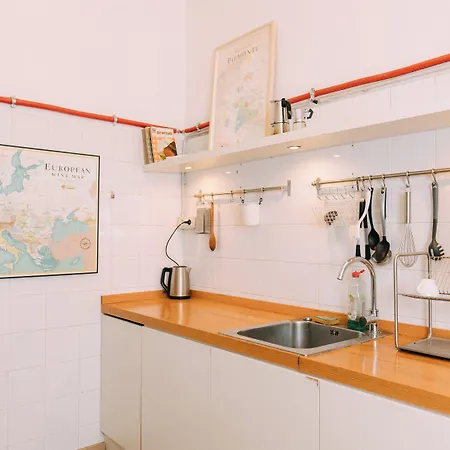 Отель Tomato Urban Retreat