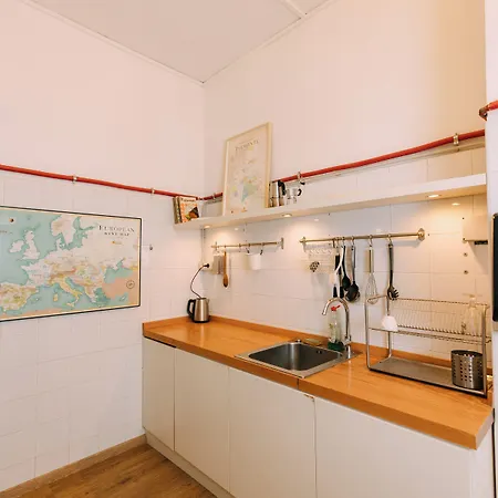 Отель Tomato Urban Retreat 2*