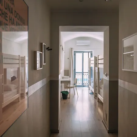 Tomato Urban Retreat