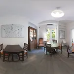Hotel Tomato Urban Retreat