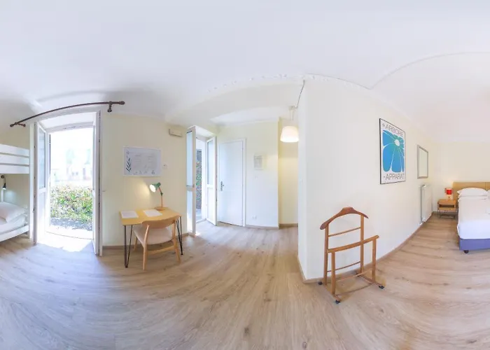 Tomato Urban Retreat Hotel